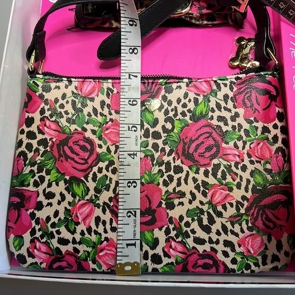 🌹Betsey Johnson The Pet Set Leopard 🌹. Three piece set. Rose floral print. - Picture 9 of 12